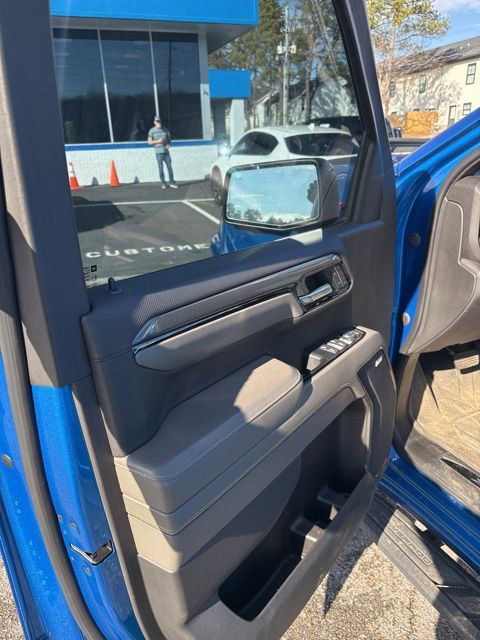 Used 2022 Chevrolet Silverado 1500 ZR2 w/ Technology Package image 13