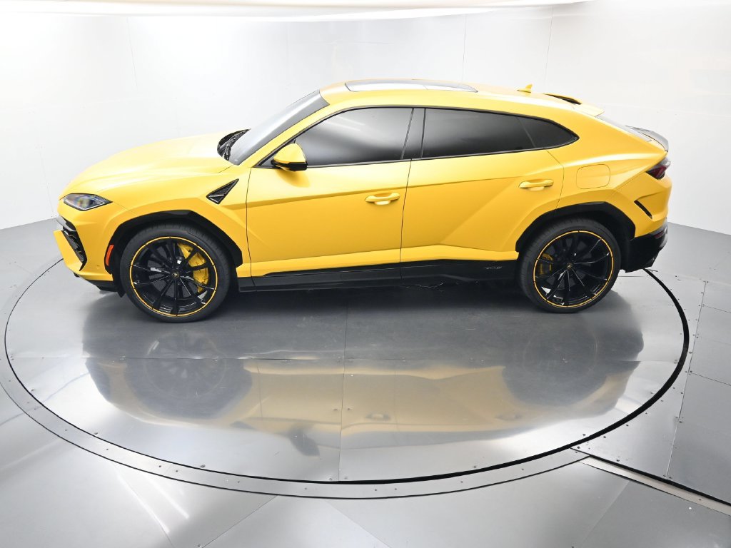 Used 2025 Lamborghini Urus SE AWD/4WD image 33