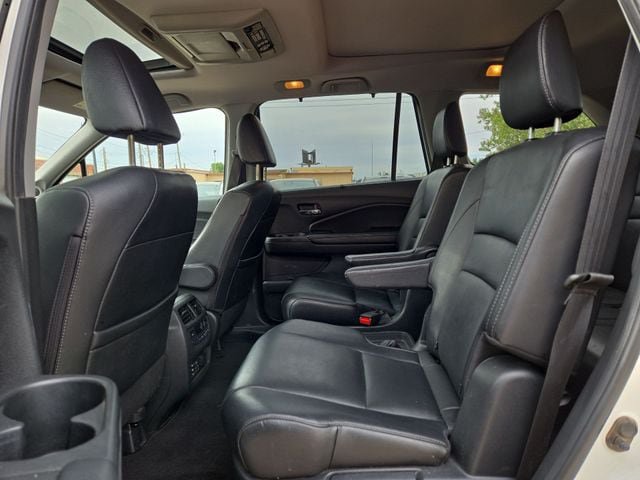 Used 2017 Honda Pilot Elite image 13