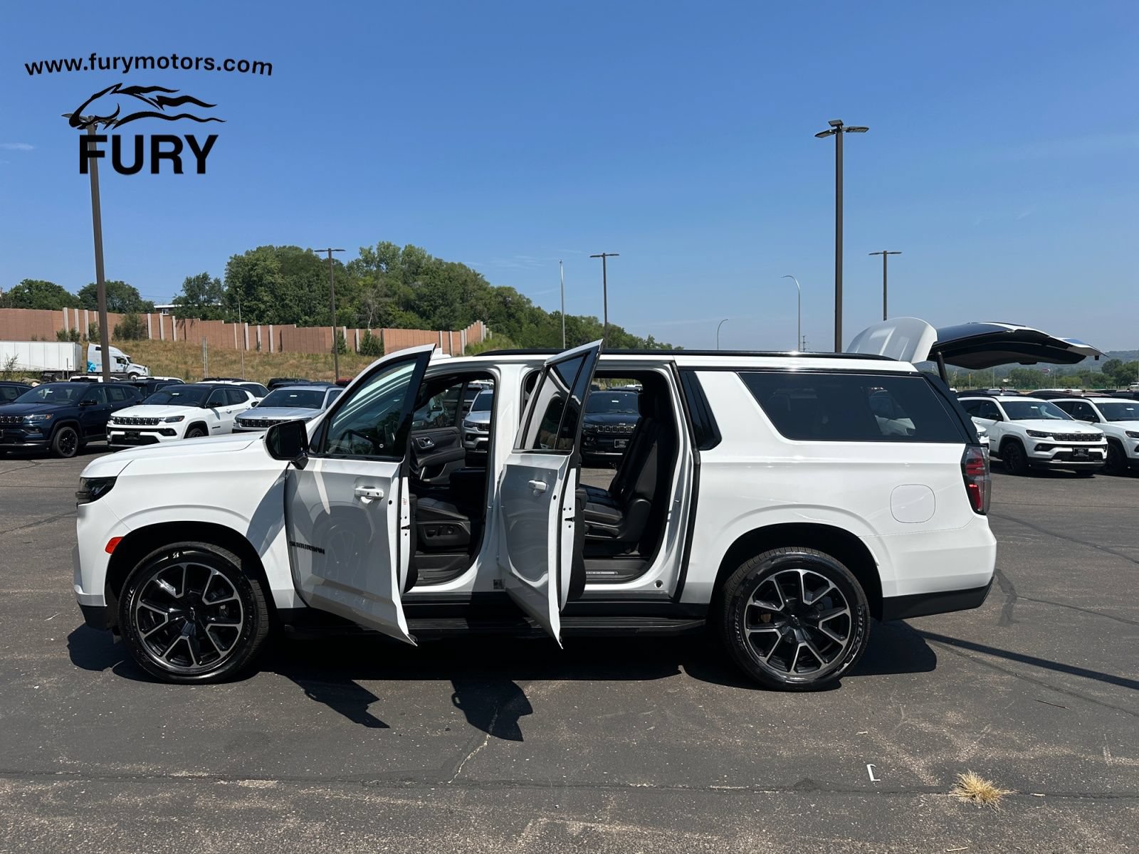 Used 2021 Chevrolet Suburban RST AWD/4WD image 41