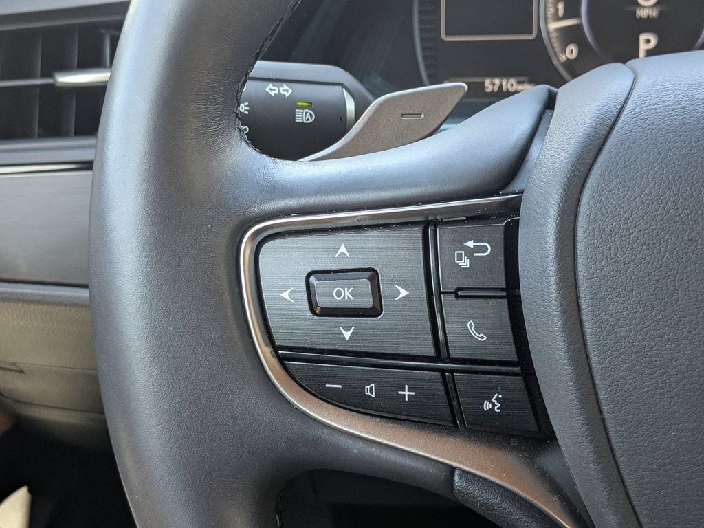 Used 2025 Lexus ES 350 w/ Premium Package FWD image 16