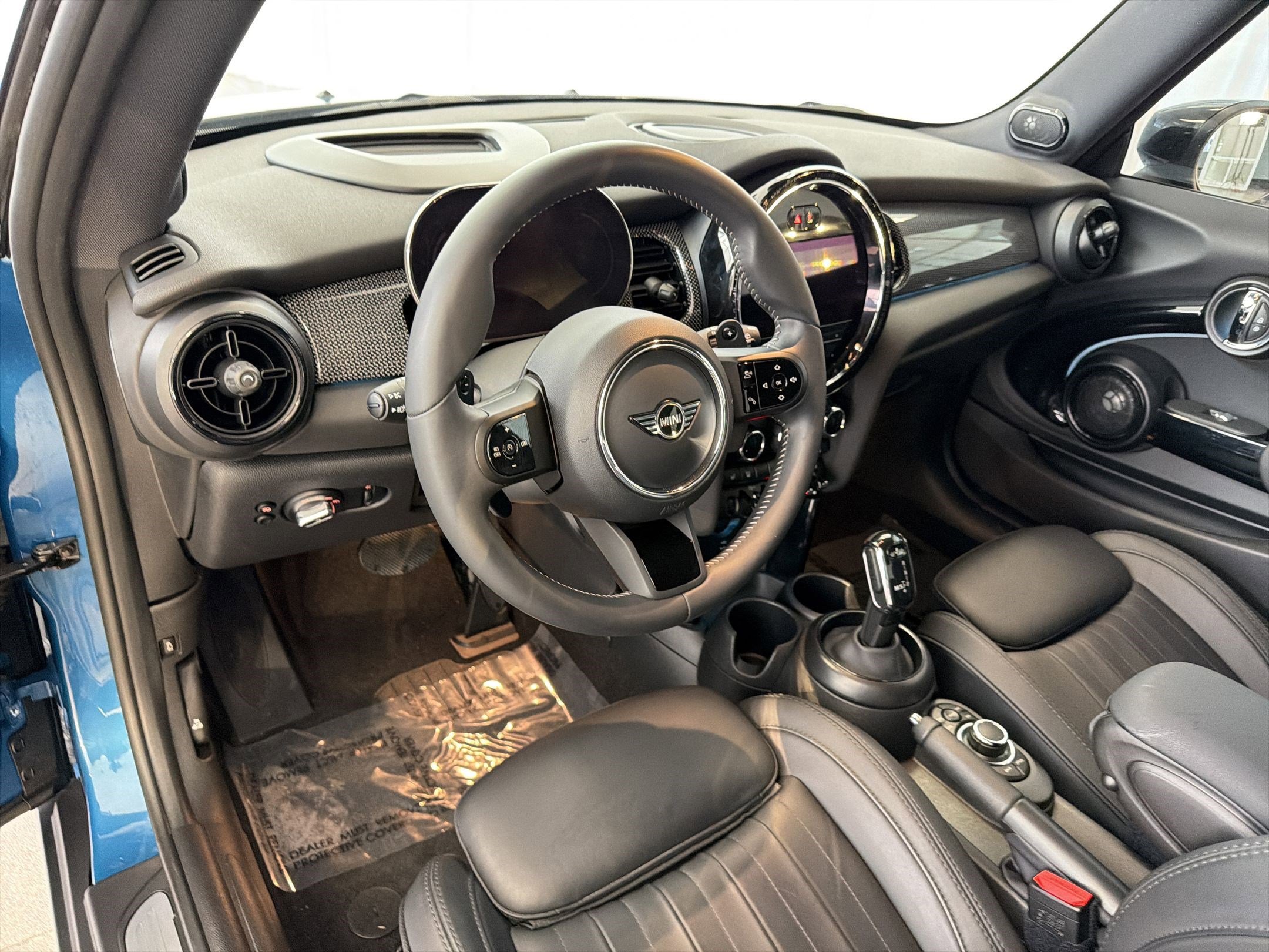 Certified 2024 MINI Cooper S image 4