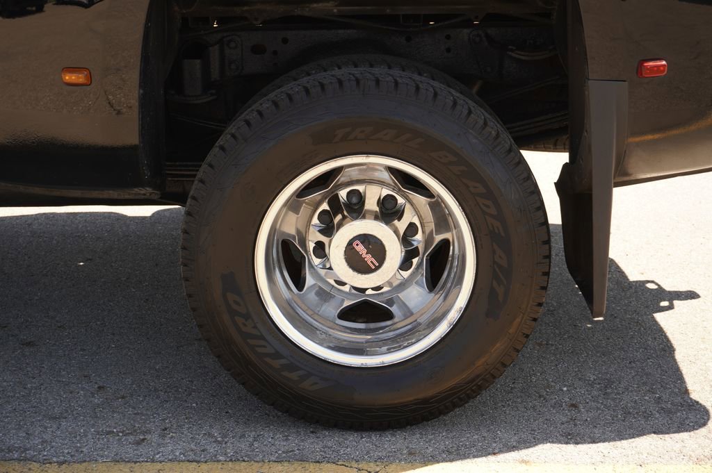 Used 2014 GMC Sierra 3500 Denali w/ Snow Plow Prep Package AWD/4WD image 11