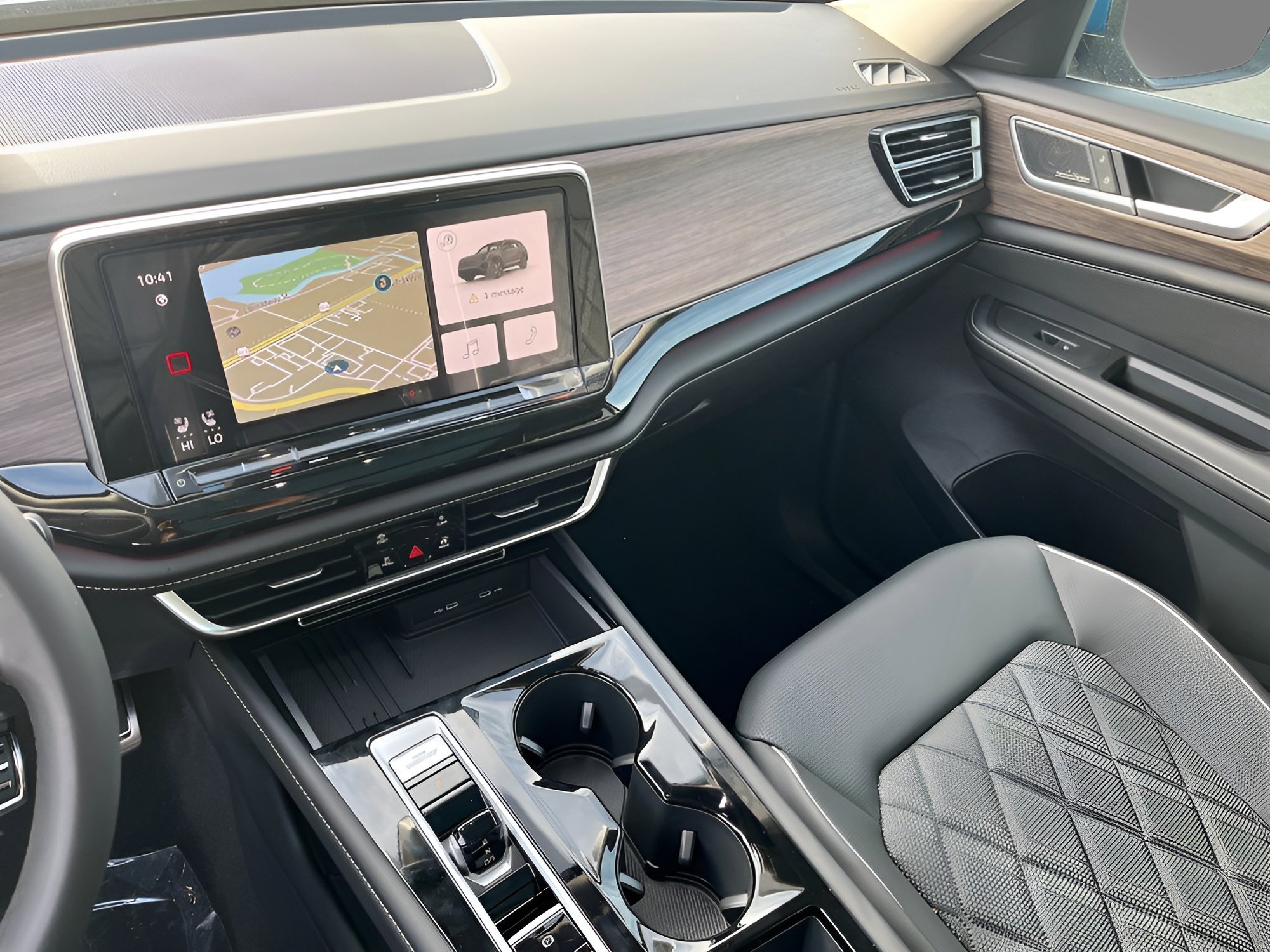 New 2026 Volkswagen Atlas SEL Premium R-Line image 16