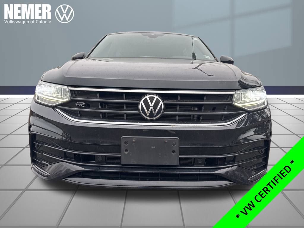 Used 2022 Volkswagen Tiguan SE R-Line image 2