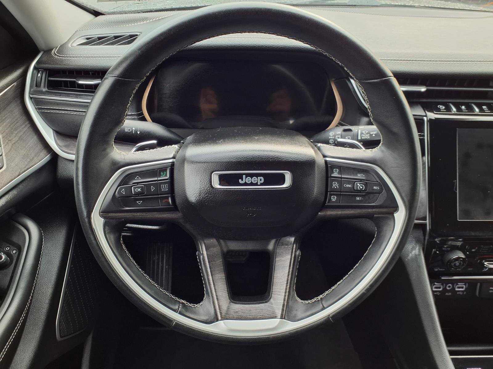 Used 2021 Jeep Grand Cherokee L Limited AWD/4WD image 16