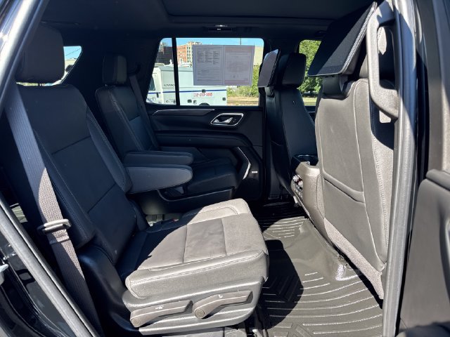 Used 2024 Chevrolet Tahoe Z71 w/ Z71 Off-Road Package AWD/4WD image 30