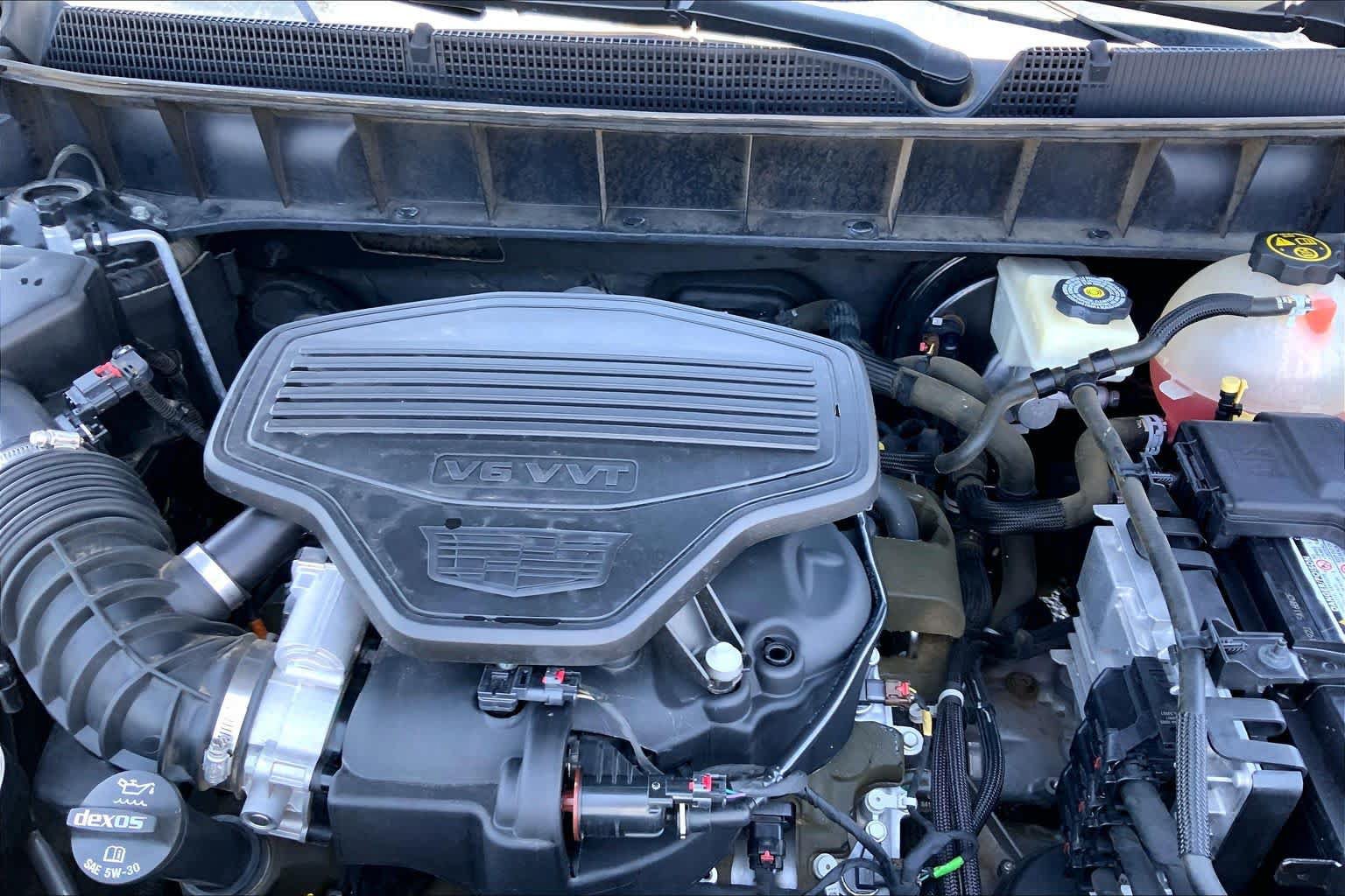 Used 2017 Cadillac XT5 Premium Luxury FWD image 32
