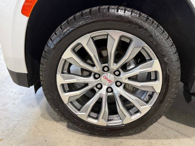 Used 2021 GMC Yukon Denali AWD/4WD image 12