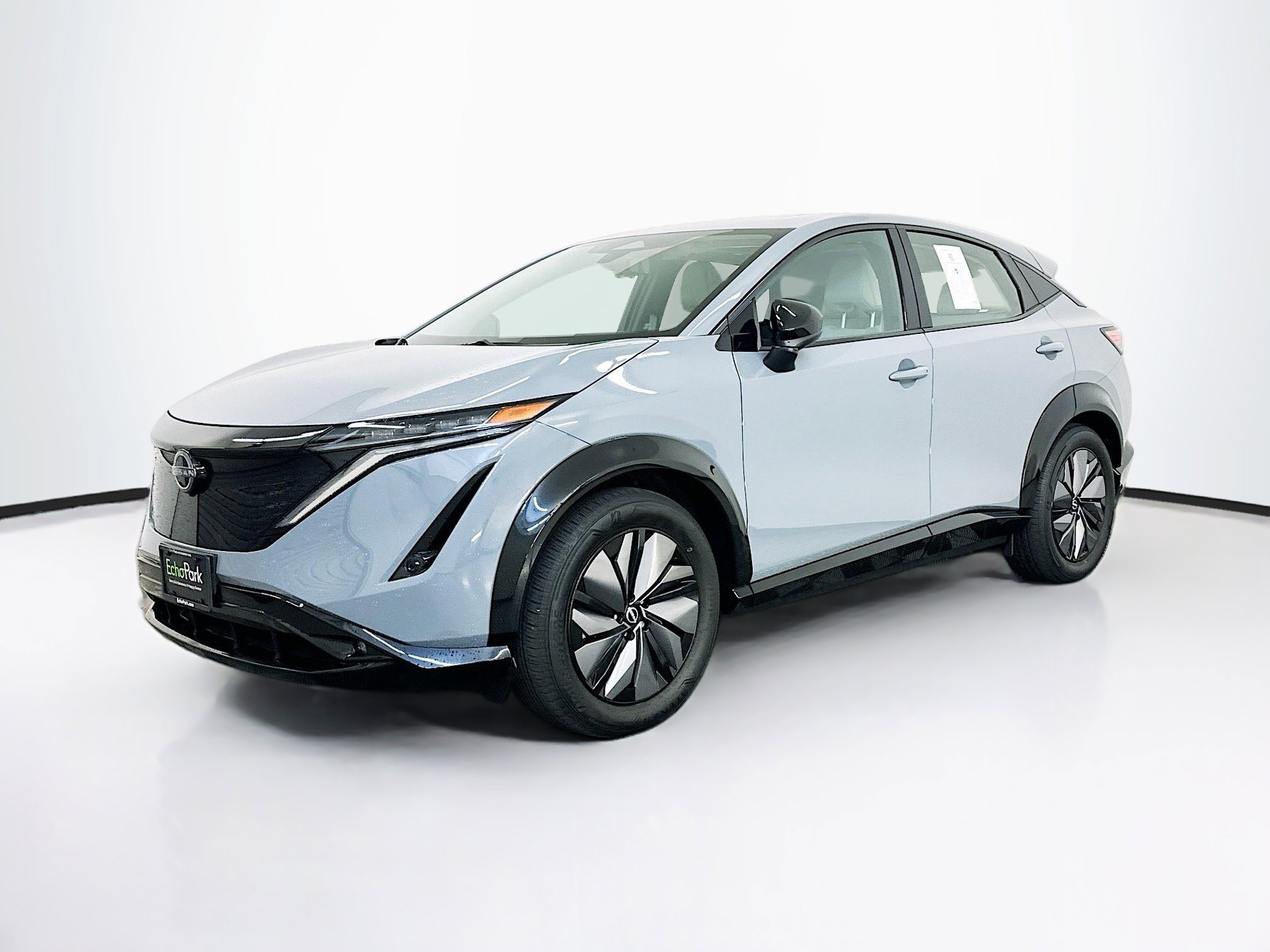 Used 2024 Nissan Ariya AWD image 3