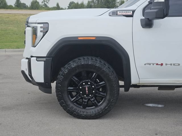 Used 2025 GMC Sierra 2500 AT4 AWD/4WD image 10