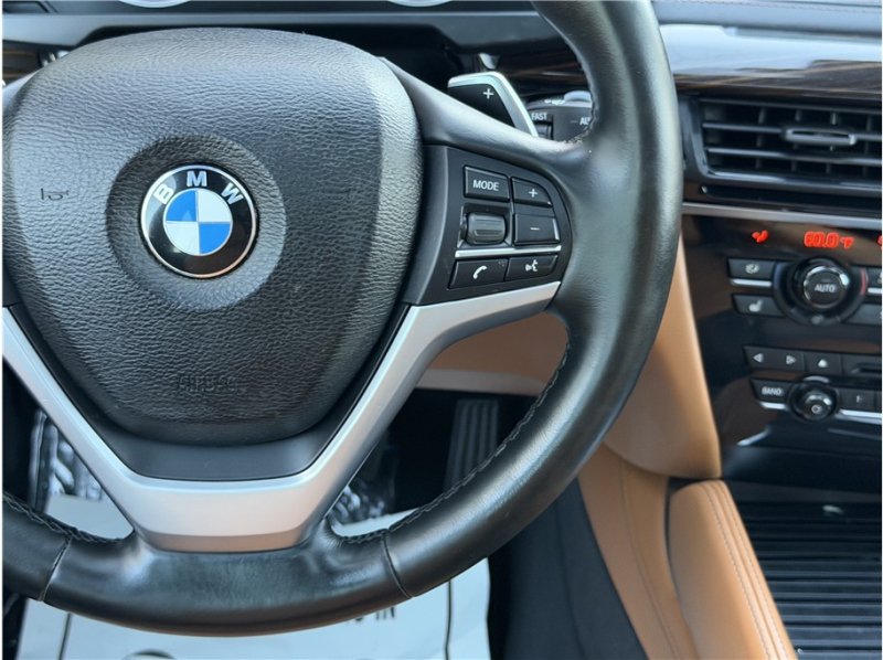 Used 2017 BMW X6 xDrive50i AWD/4WD image 37