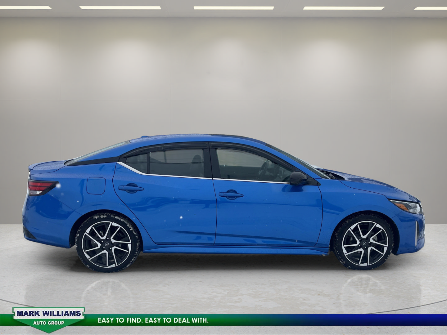 Used 2024 Nissan Sentra SR w/ SR Premium Package FWD image 2