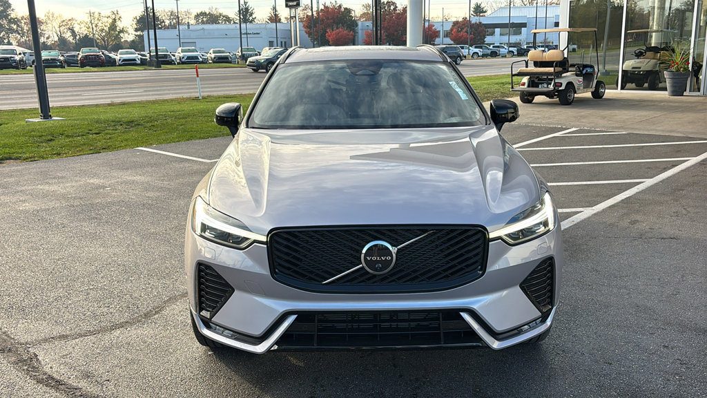 New 2027 Volvo XC60 B5 Plus AWD/4WD image 5