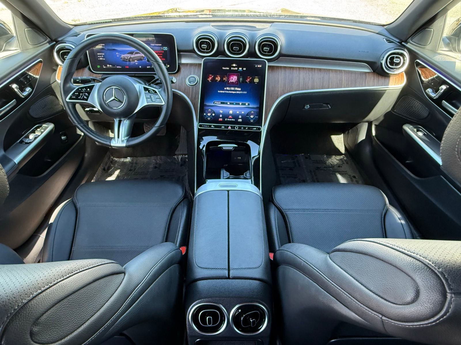 Used 2024 Mercedes-Benz C 300 Sedan image 31