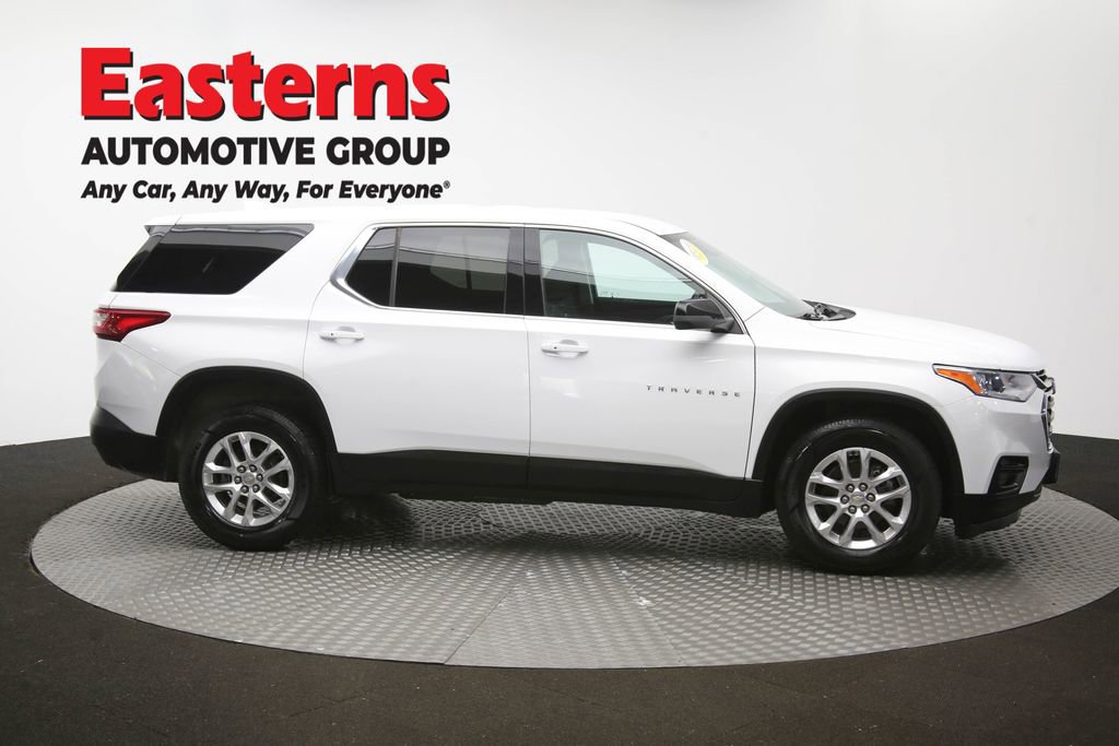 Used 2021 Chevrolet Traverse LS AWD/4WD image 45