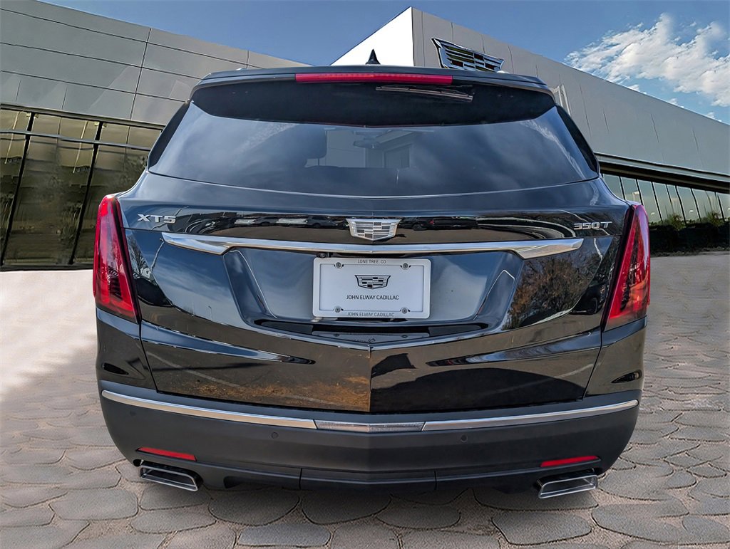 New 2026 Cadillac XT5 Luxury image 3
