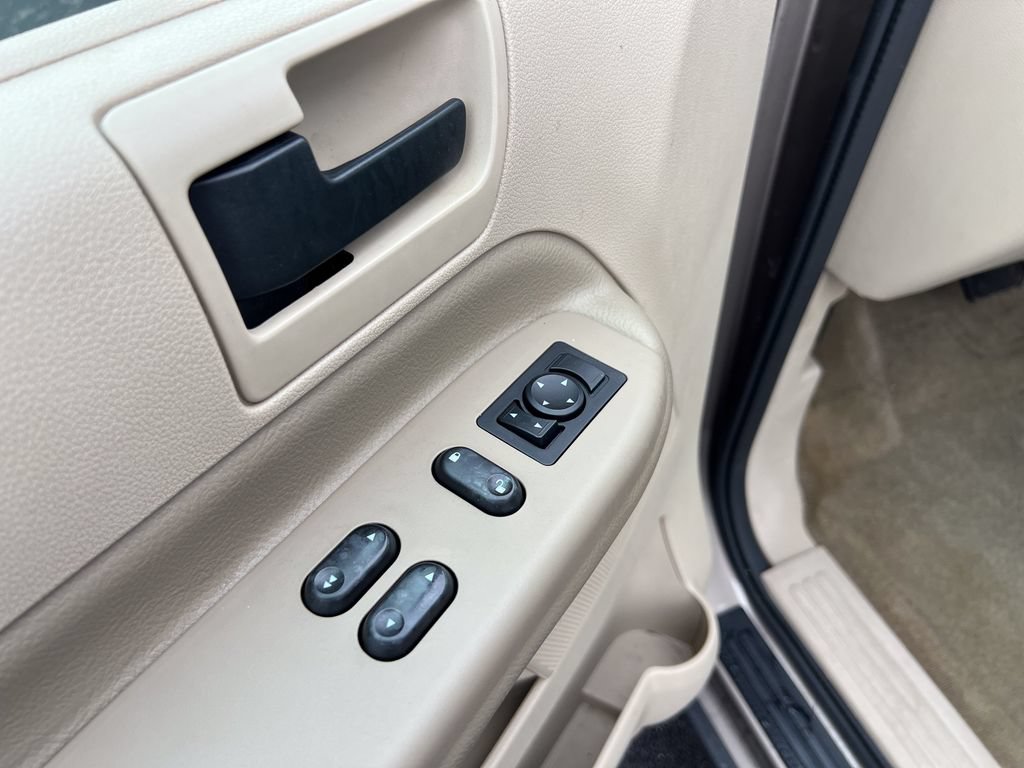 Used 2004 Ford Freestar SES FWD image 14