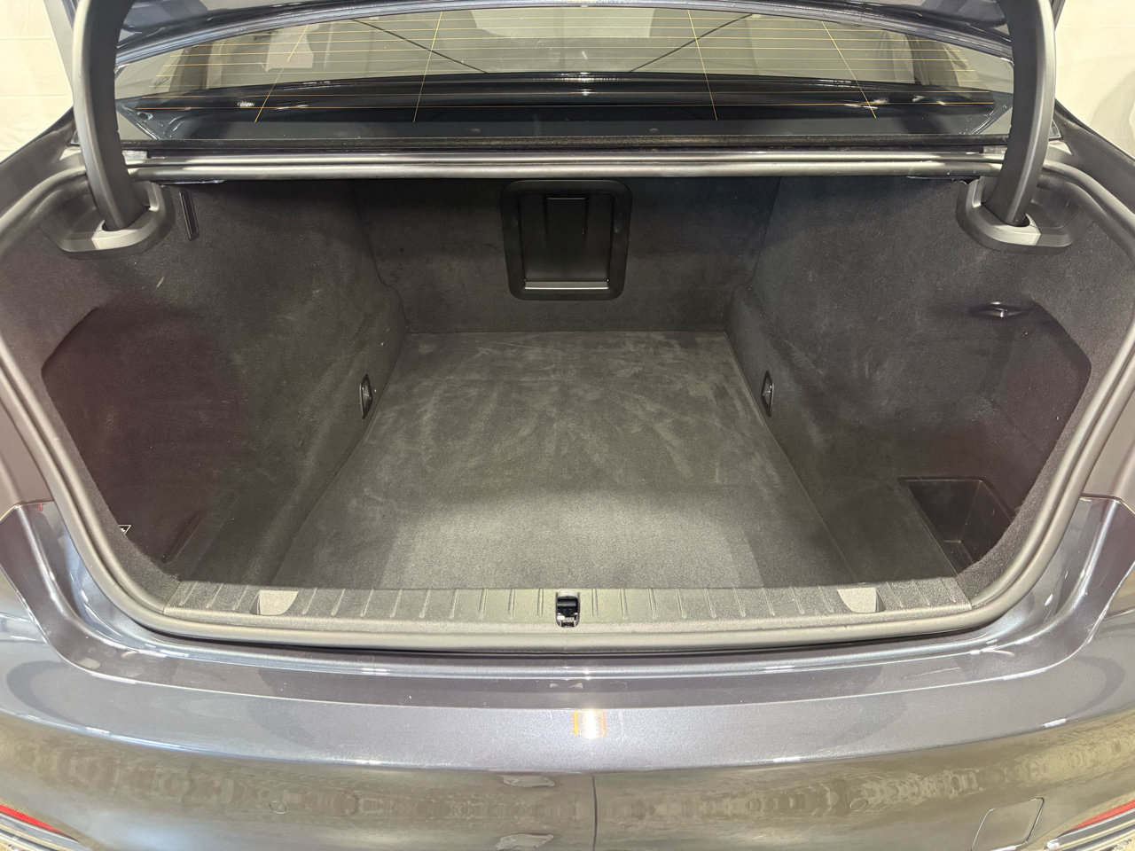 Used 2018 BMW 750i xDrive image 46