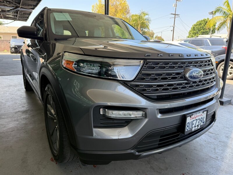 Used 2021 Ford Explorer XLT w/ Equipment Group 202A RWD image 9