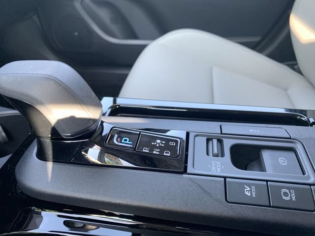 Certified 2024 Toyota Prius Limited w/ Limited Premium Package FWD image 25