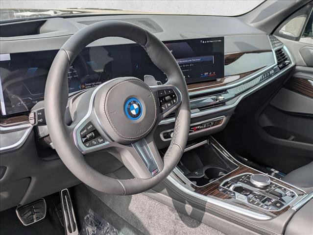 New 2026 BMW X5 xDrive50e w/ M Sport Package image 3