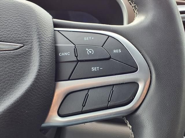 Used 2022 Chrysler Voyager LX FWD image 32