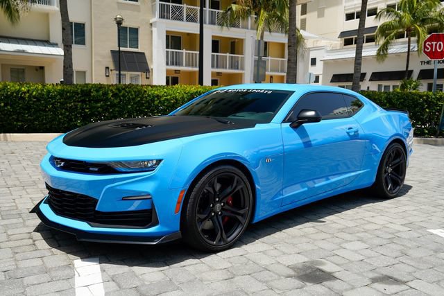 Used 2022 Chevrolet Camaro SS RWD image 9