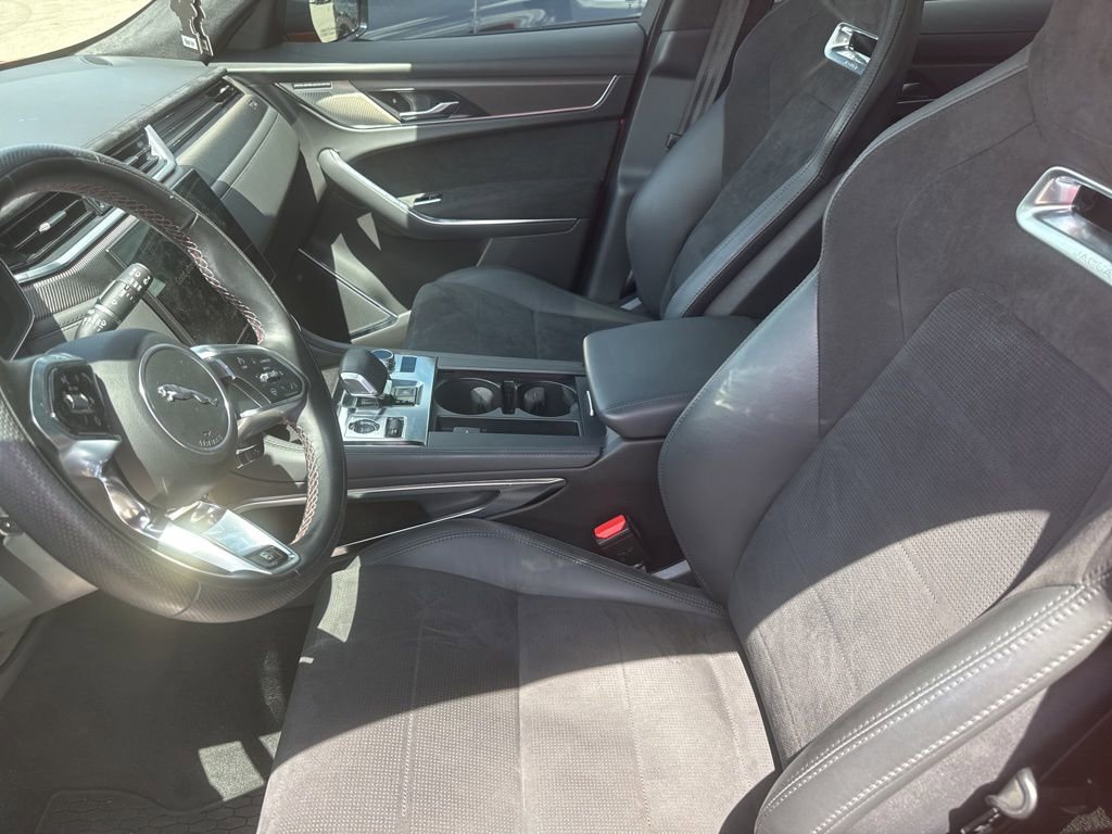 Used 2024 Jaguar F-PACE SVR AWD/4WD image 16