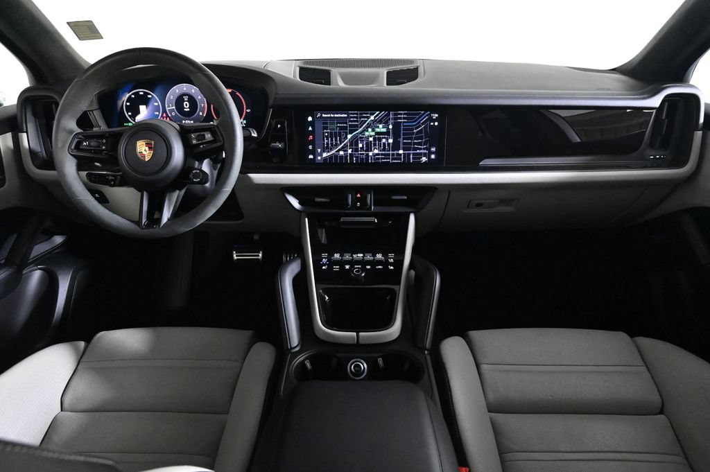 Certified 2025 Porsche Cayenne GTS AWD/4WD image 11