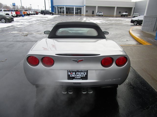 Used 2008 Chevrolet Corvette Convertible w/ Preferred Equipment Group image 4