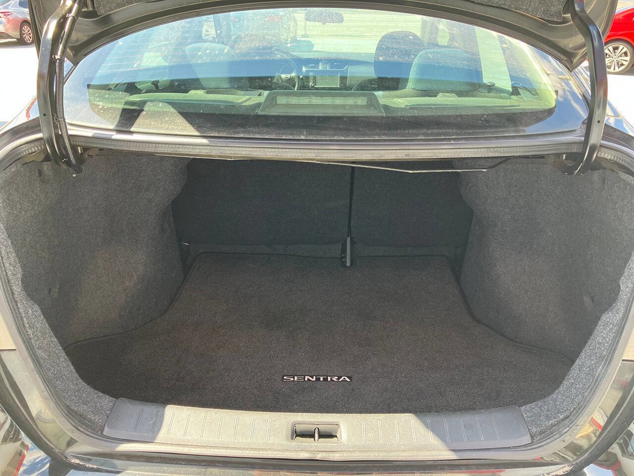 Used 2019 Nissan Sentra SV FWD image 14