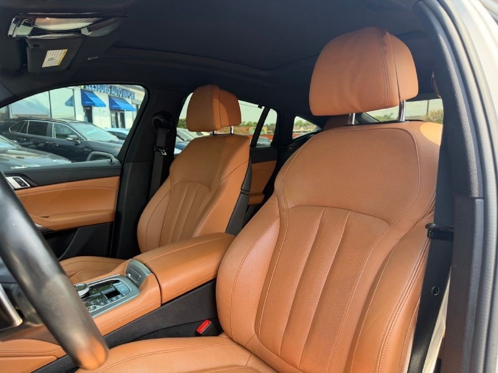 Used 2021 BMW X6 M50i w/ Executive Package AWD/4WD image 18