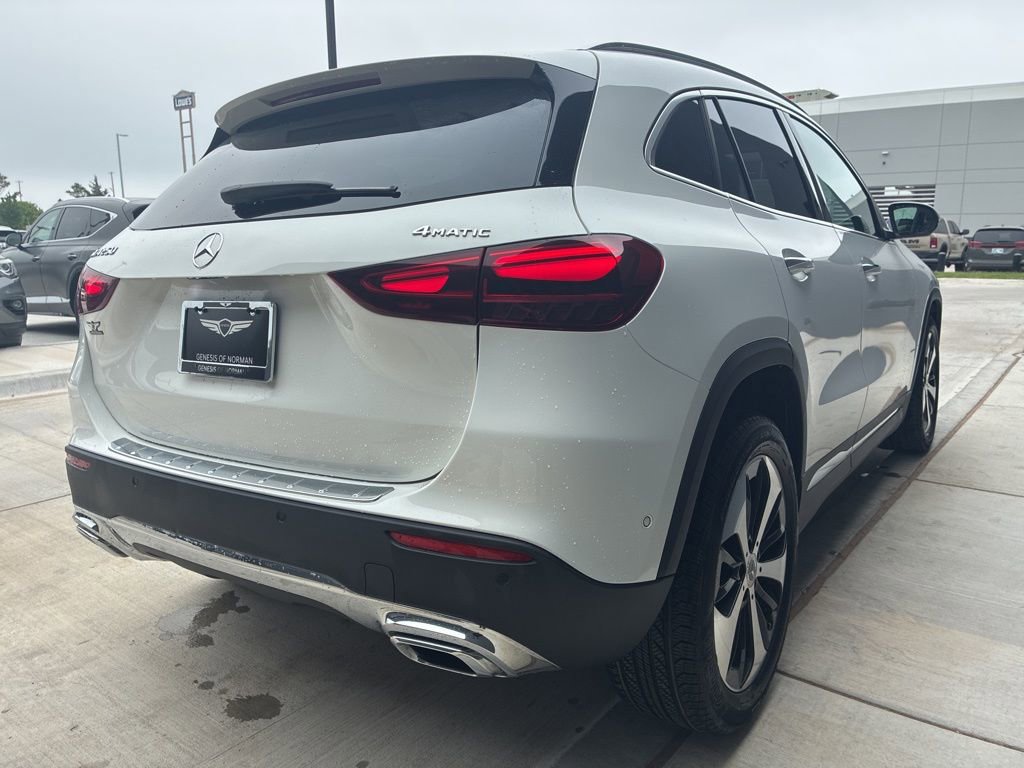 Used 2025 Mercedes-Benz GLA 250 4MATIC image 4