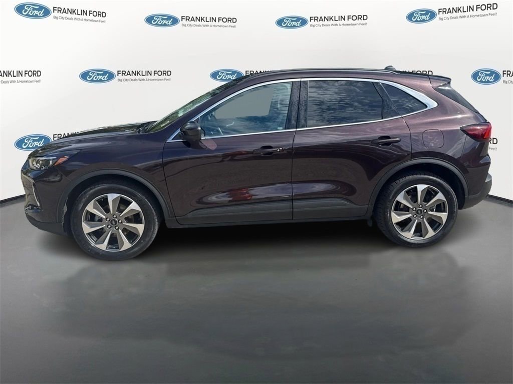 Used 2023 Ford Escape Platinum image 8