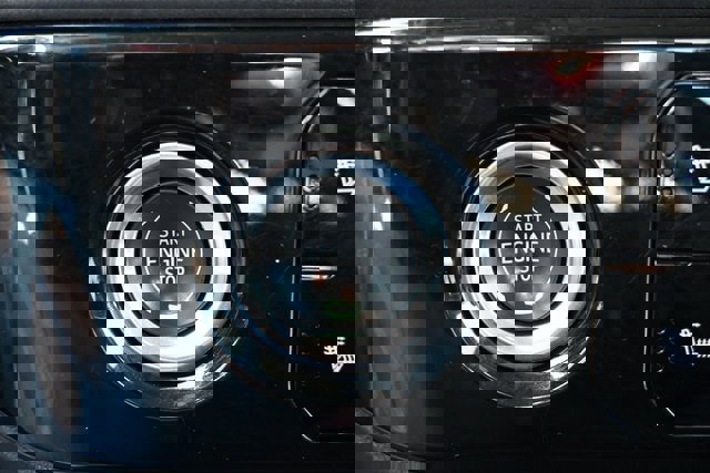 Used 2023 GMC Sierra 1500 Elevation image 32