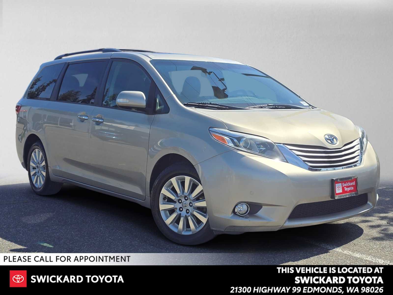 Used 2015 Toyota Sienna Limited AWD/4WD image 1