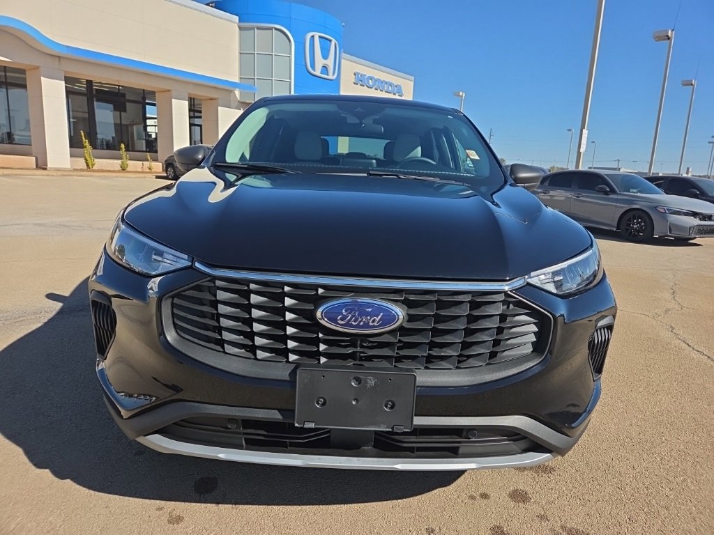 Used 2024 Ford Escape Active image 2