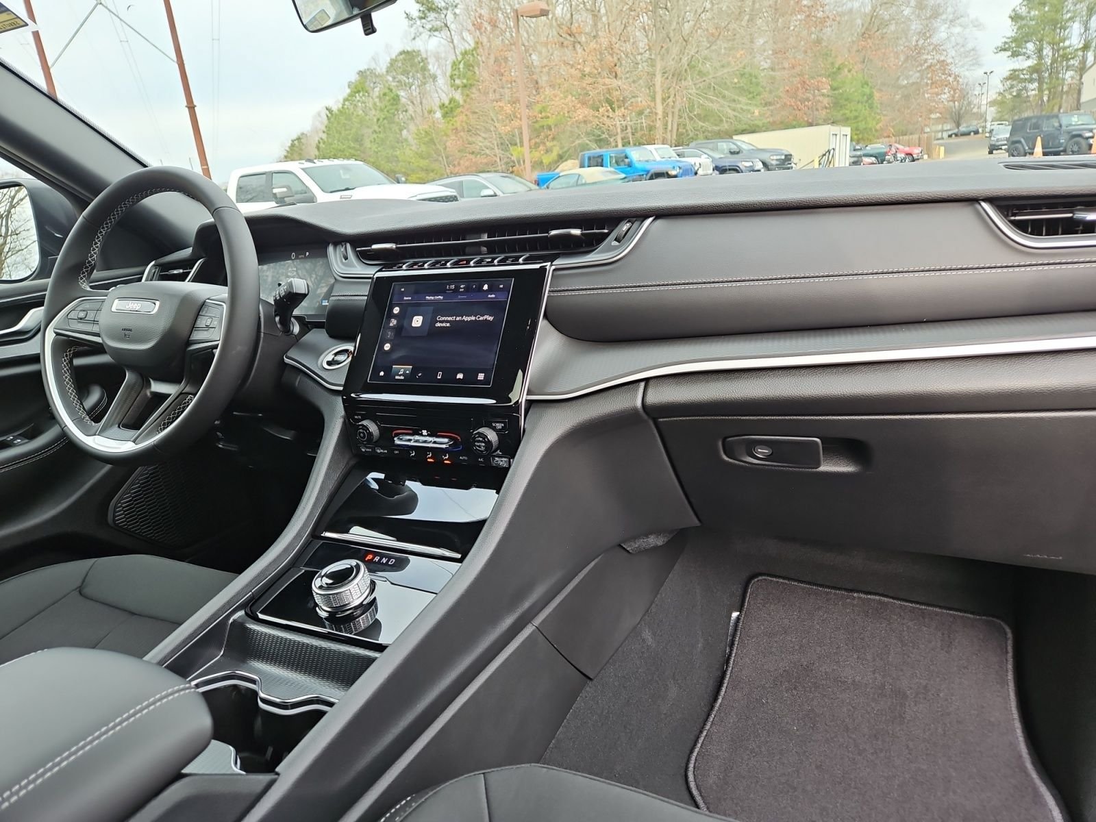 New 2025 Jeep Grand Cherokee L Laredo AWD/4WD image 16