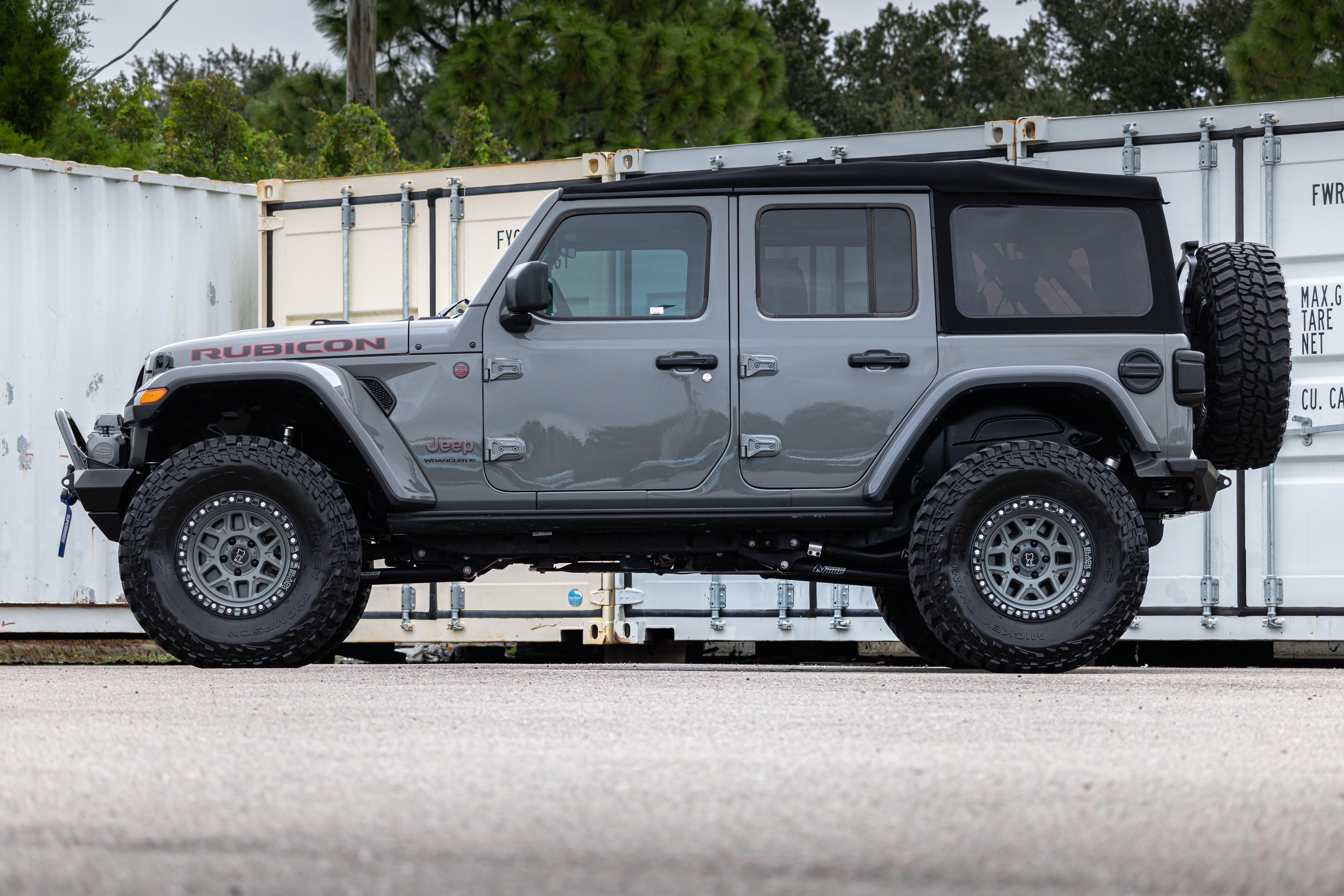 Used 2023 Jeep Wrangler Unlimited Rubicon w/ Cold Weather Group AWD/4WD image 7