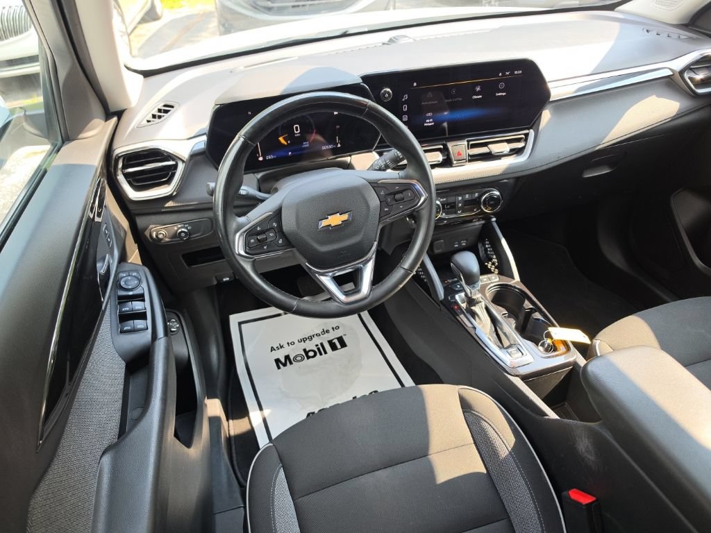 Certified 2024 Chevrolet TrailBlazer LT w/ Convenience Package FWD image 7