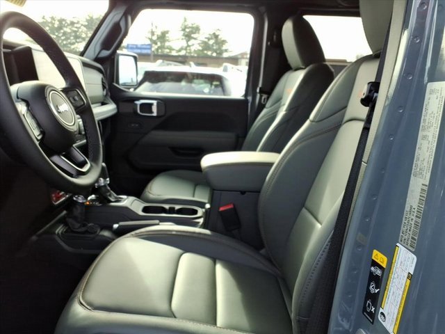 New 2026 Jeep Gladiator Mojave image 7