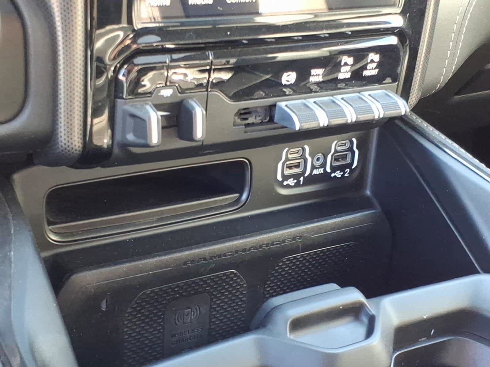 Used 2022 RAM 2500 Limited w/ Towing Technology Group image 10