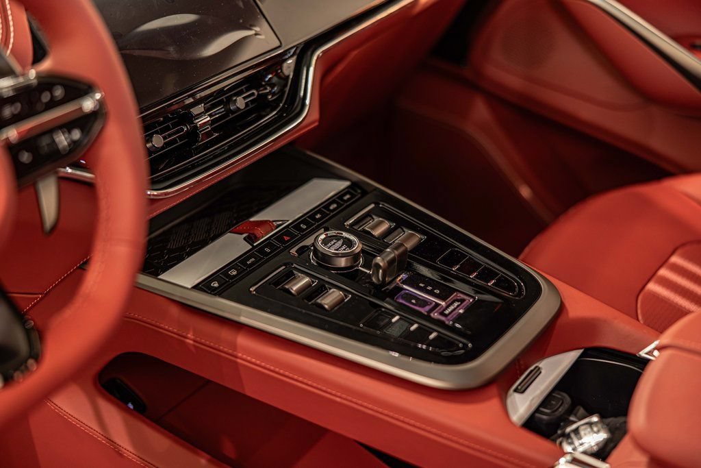 New 2026 Aston Martin DBX 707 AWD/4WD image 21