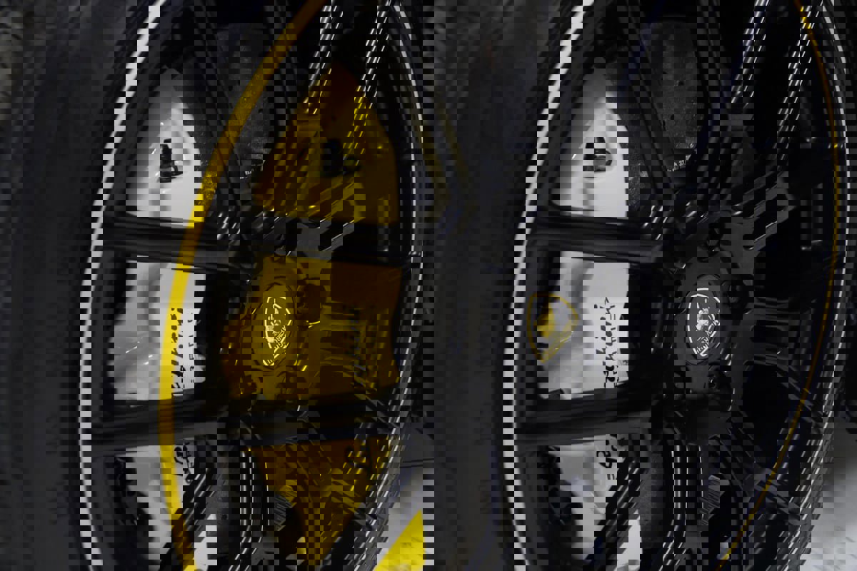 Used 2024 Lamborghini Huracan Sterrato image 20