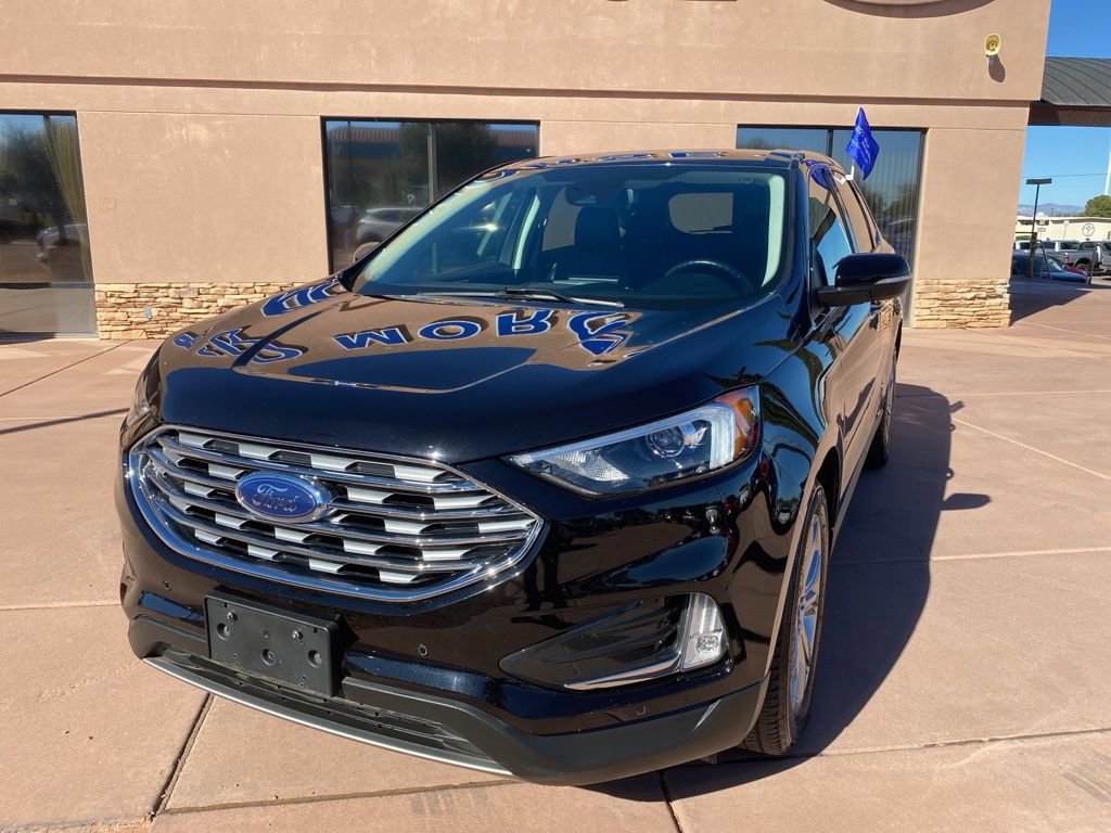 Certified 2022 Ford Edge Titanium AWD/4WD image 2