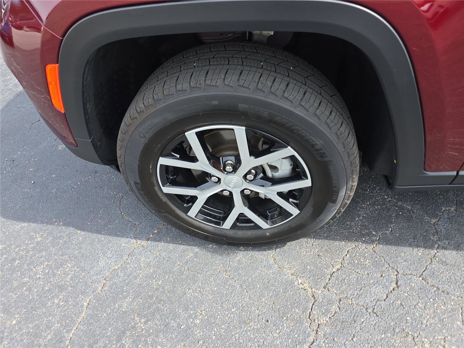 Used 2025 Jeep Grand Cherokee Limited w/ Luxury Tech Group II image 11