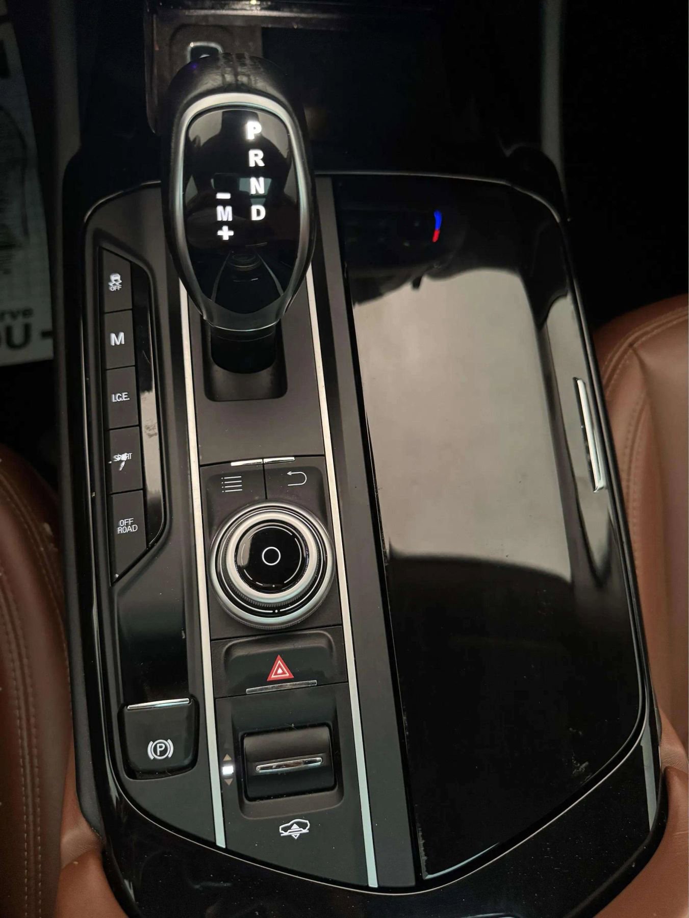 Used 2017 Maserati Levante image 17