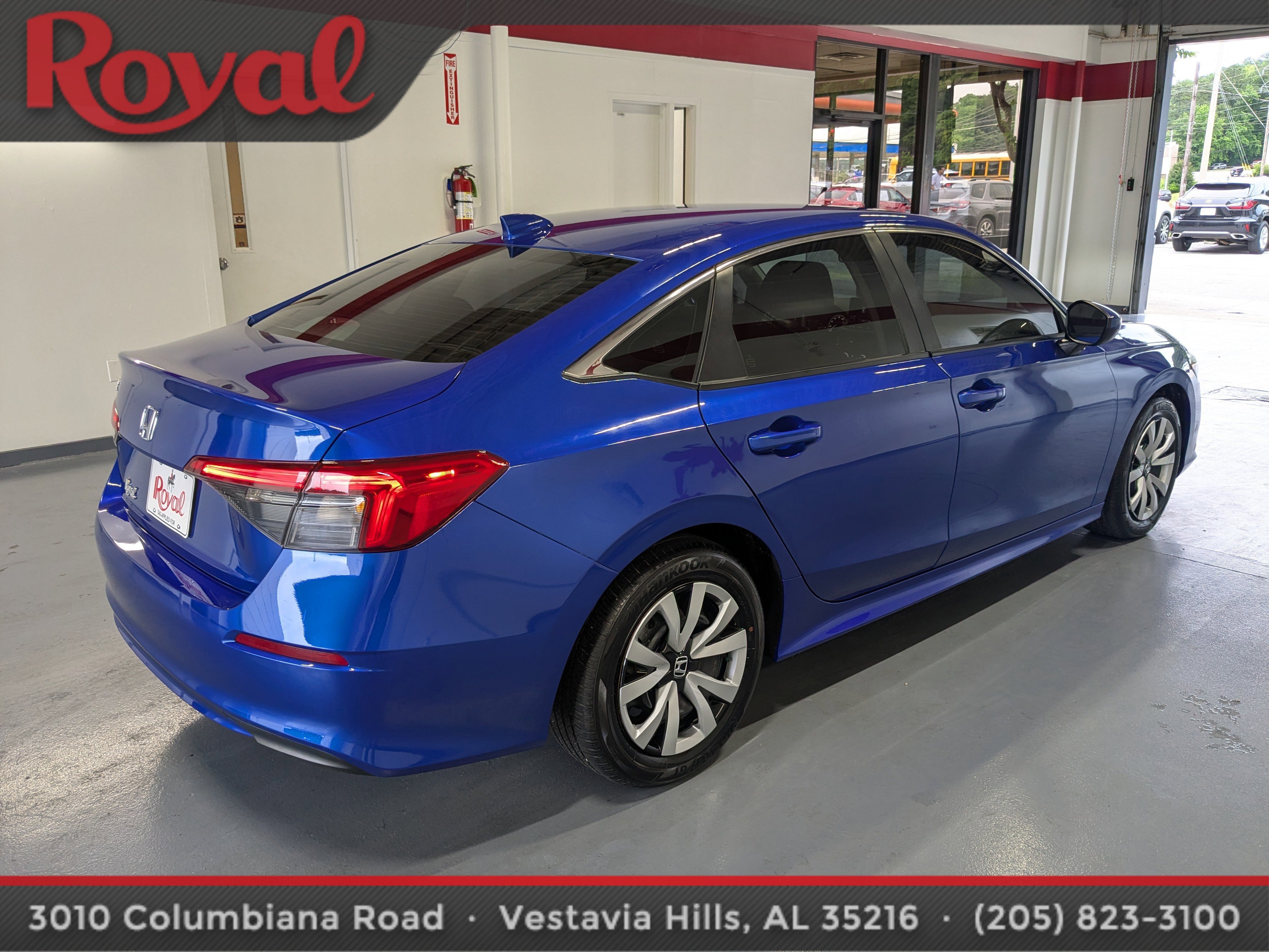 Used 2024 Honda Civic LX image 4