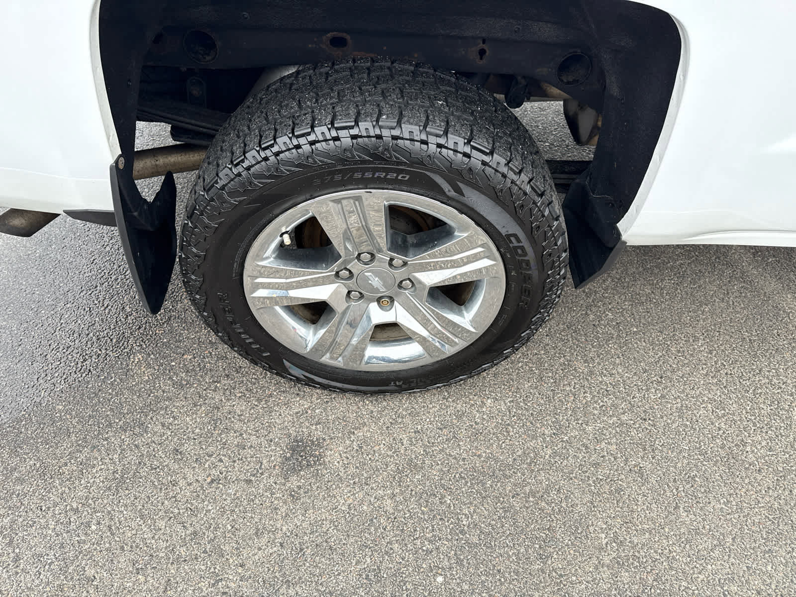 Used 2018 Chevrolet Silverado 1500 Custom w/ Custom Value Package image 9